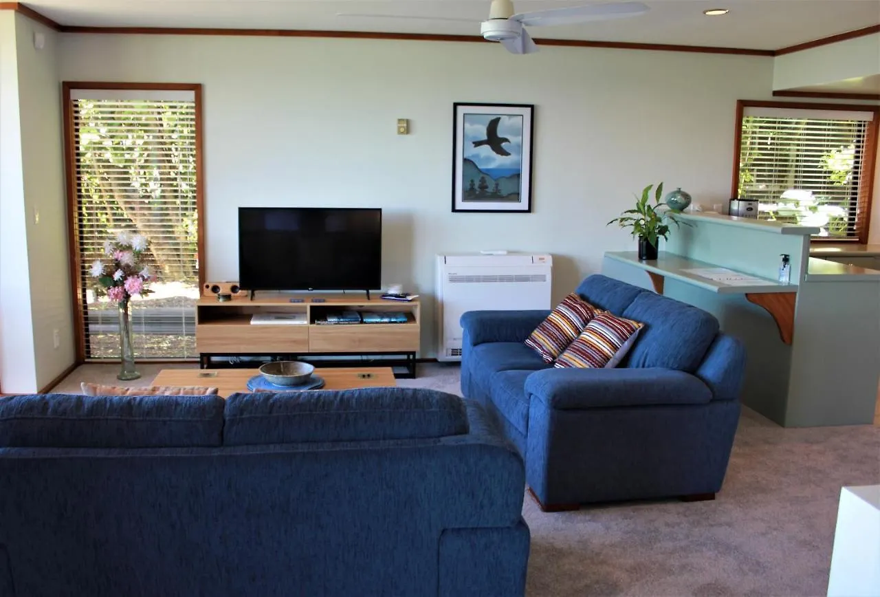 Lake View Garden Apartment Taupo