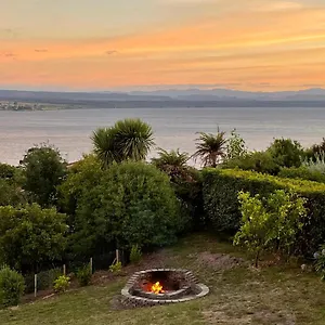  Apartment Acacia Bay Bach - Views, & Serenity -